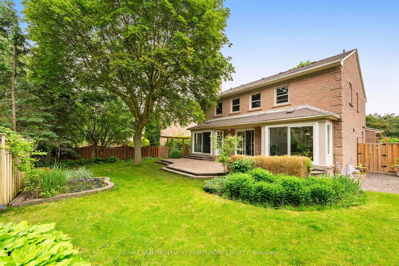 82, Ferndell, Unionville, Markham