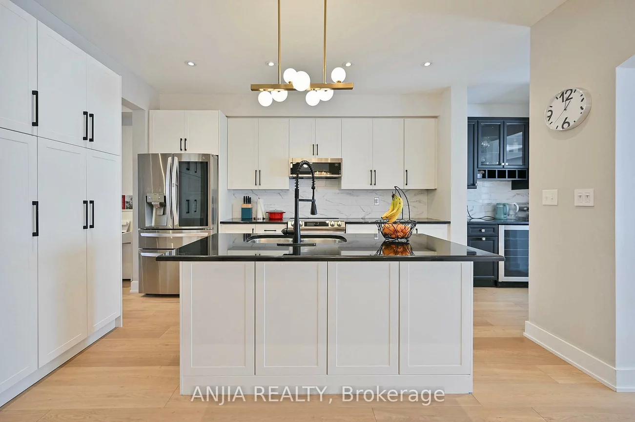 73, Shady Oaks, Cornell, Markham