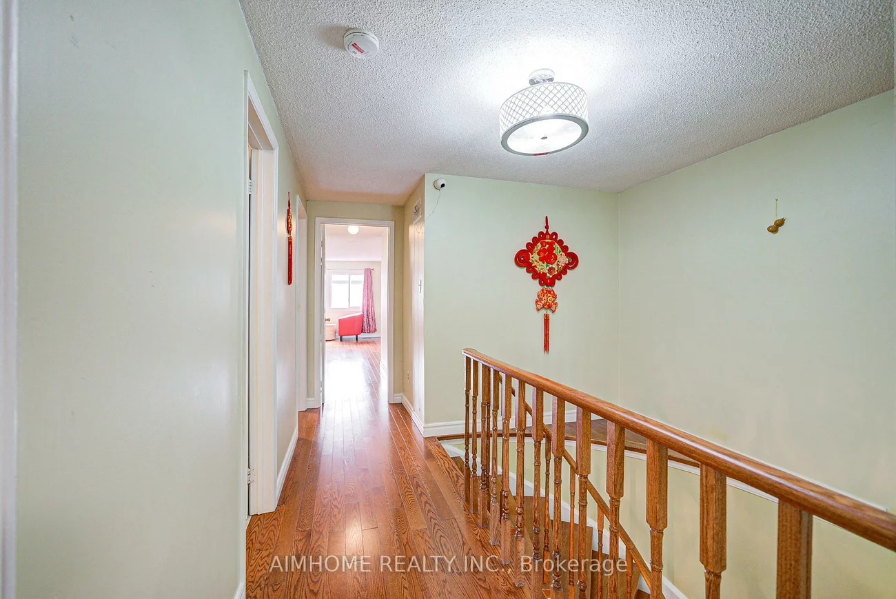 94, Northolt, Milliken Mills East, Markham