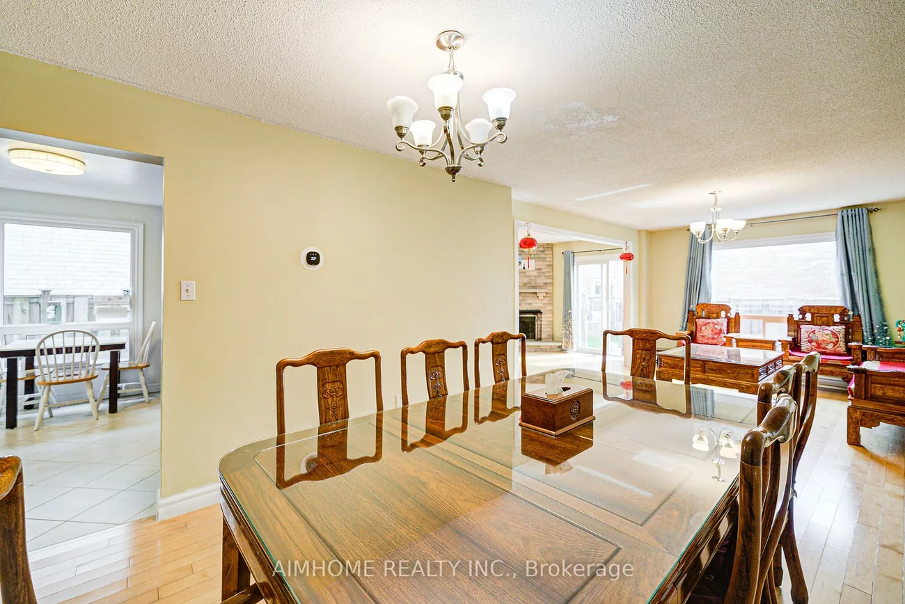 94, Northolt, Milliken Mills East, Markham