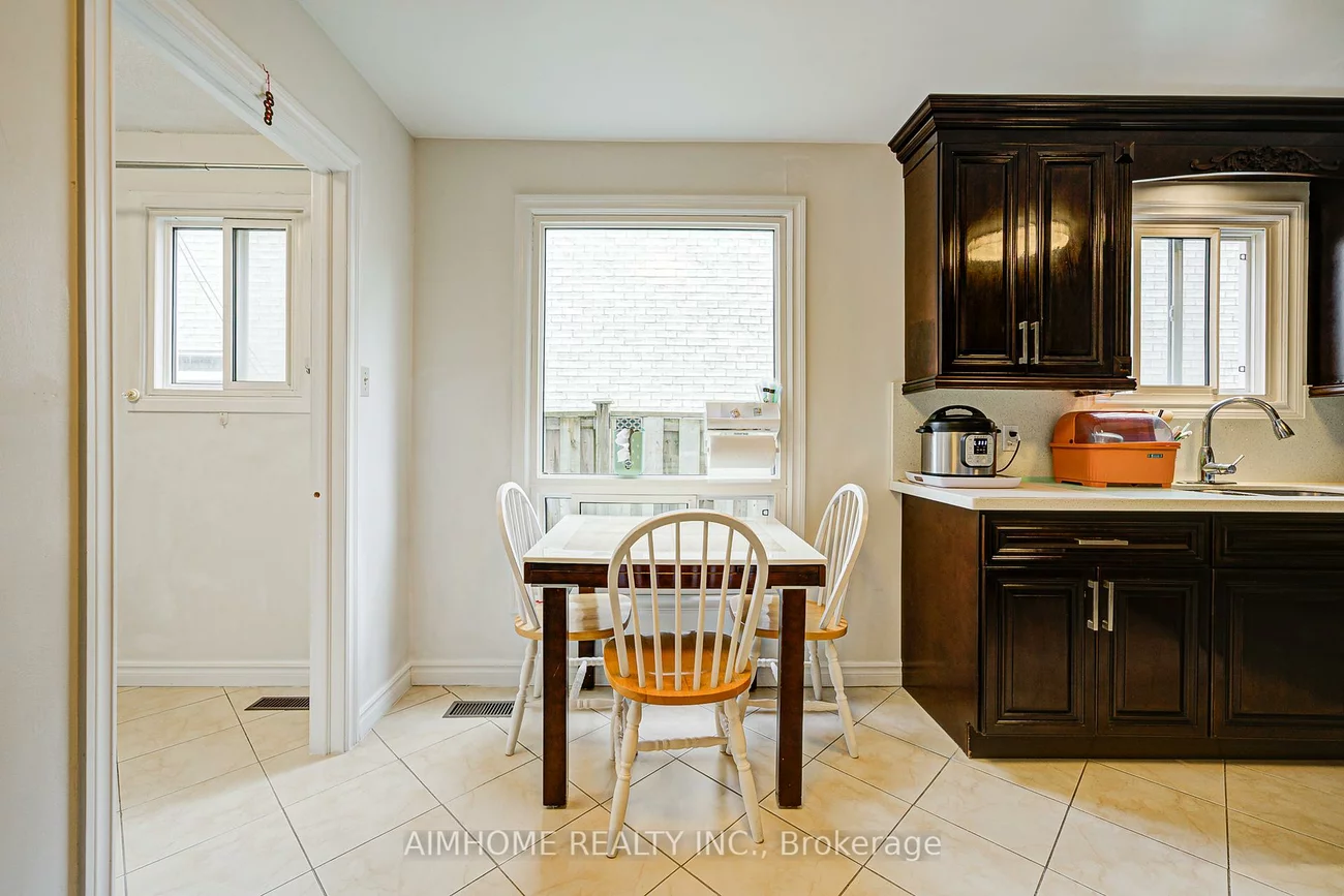 94, Northolt, Milliken Mills East, Markham