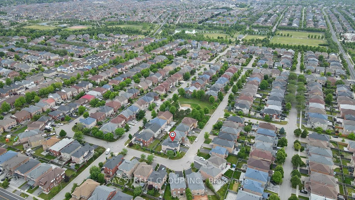 63, Brookhaven, Berczy, Markham