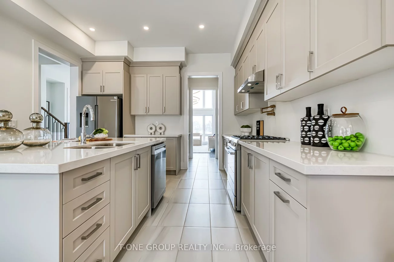 72, Meizhou, Angus Glen, Markham