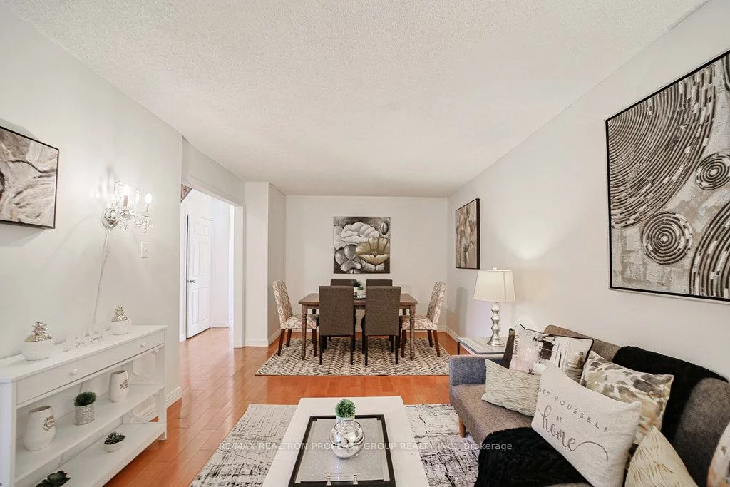 85, Chloe, Middlefield, Markham