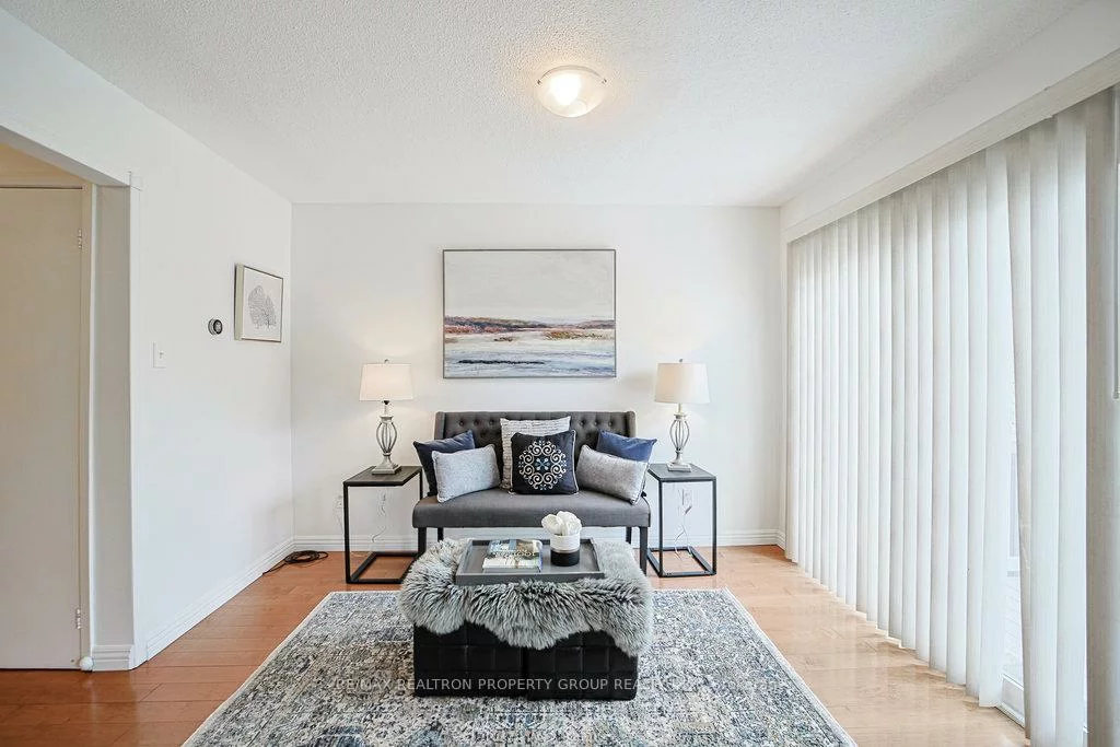 85, Chloe, Middlefield, Markham