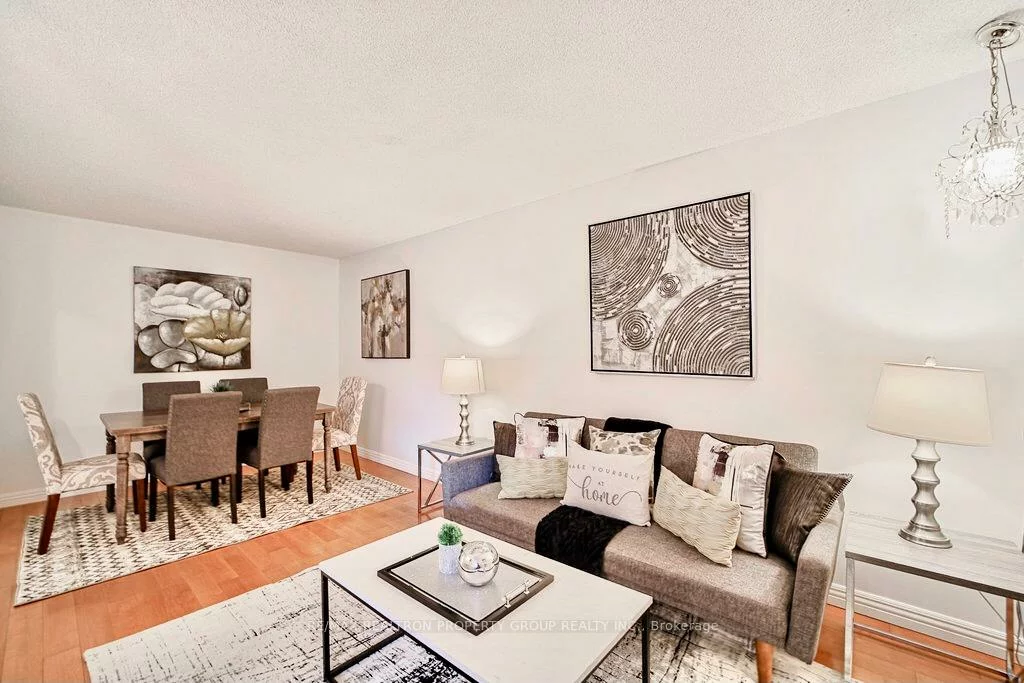 85, Chloe, Middlefield, Markham