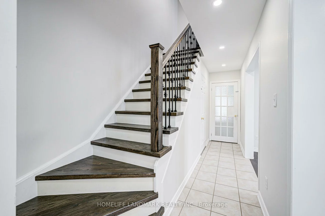 72, Billingsley, Cedarwood, Markham