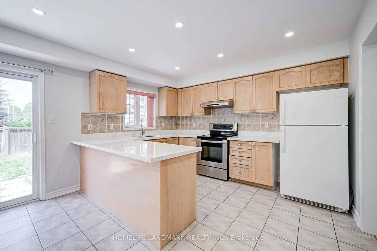 72, Billingsley, Cedarwood, Markham