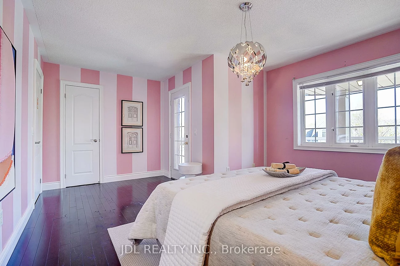 28, Emery Hill, Berczy, Markham