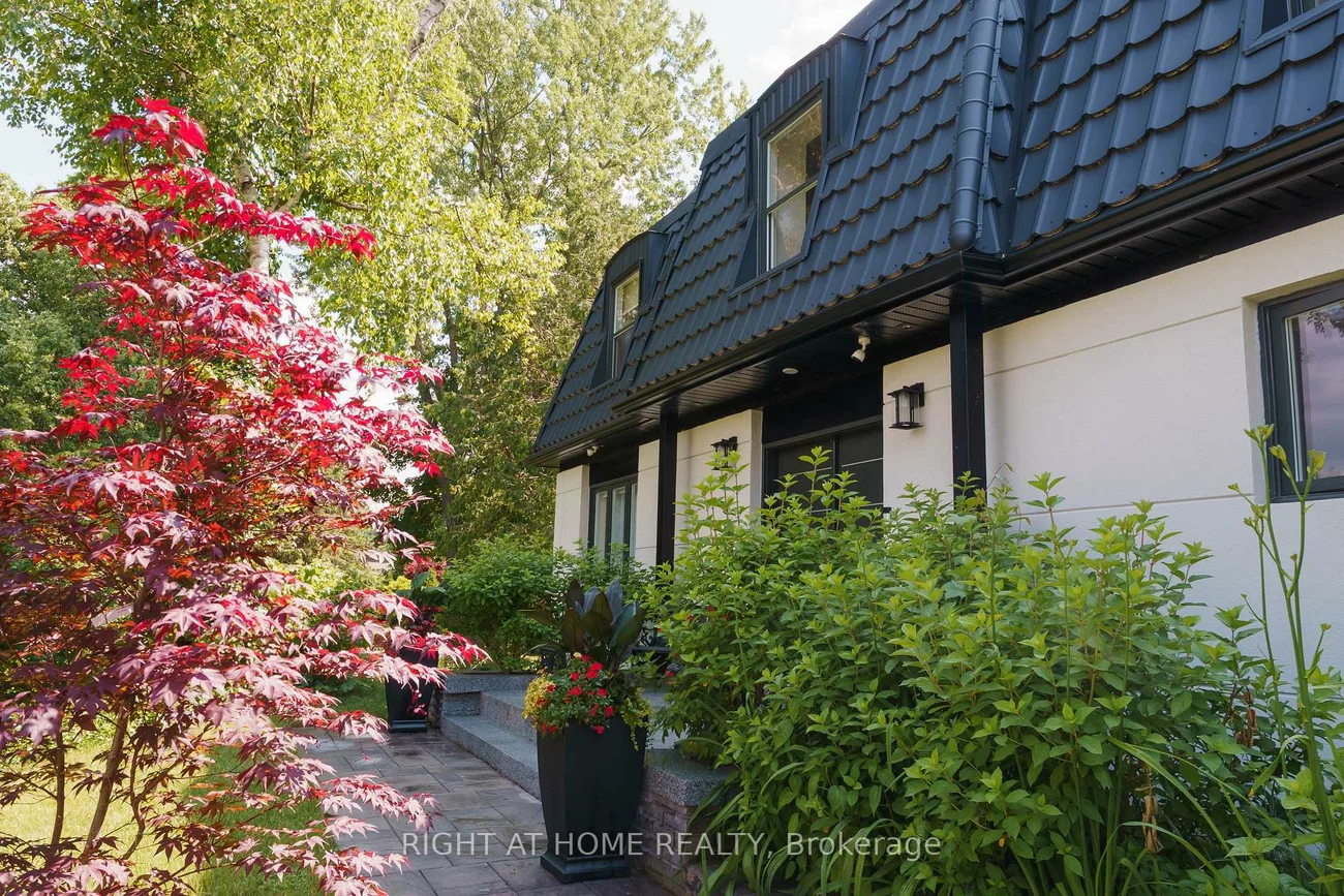6, Ladyslipper, Bayview Glen, Markham