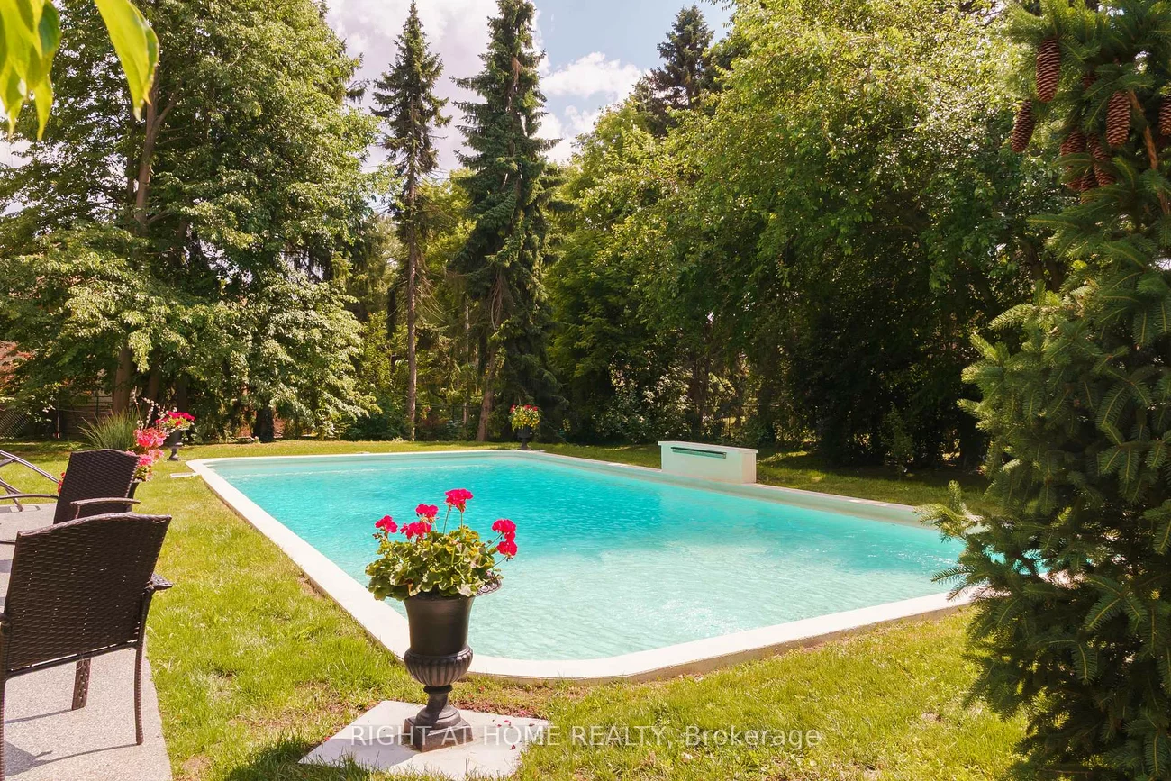 6, Ladyslipper, Bayview Glen, Markham