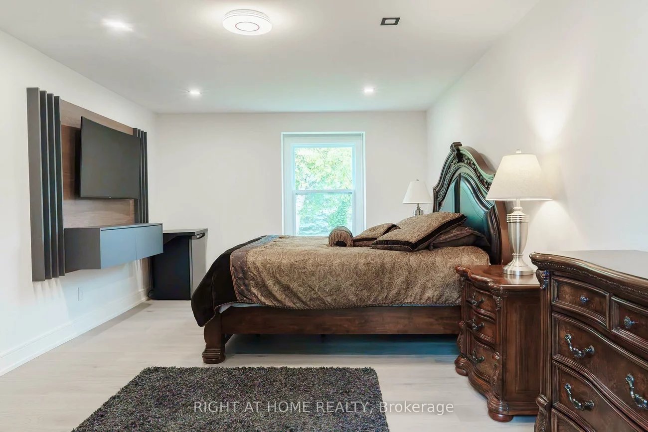 6, Ladyslipper, Bayview Glen, Markham