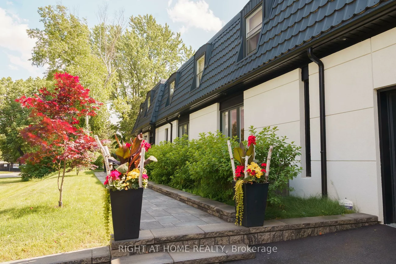 6, Ladyslipper, Bayview Glen, Markham