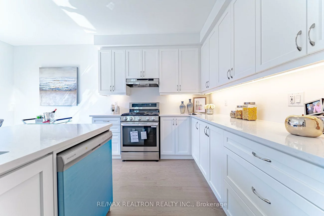 63, Greenridge, Victoria Square, Markham