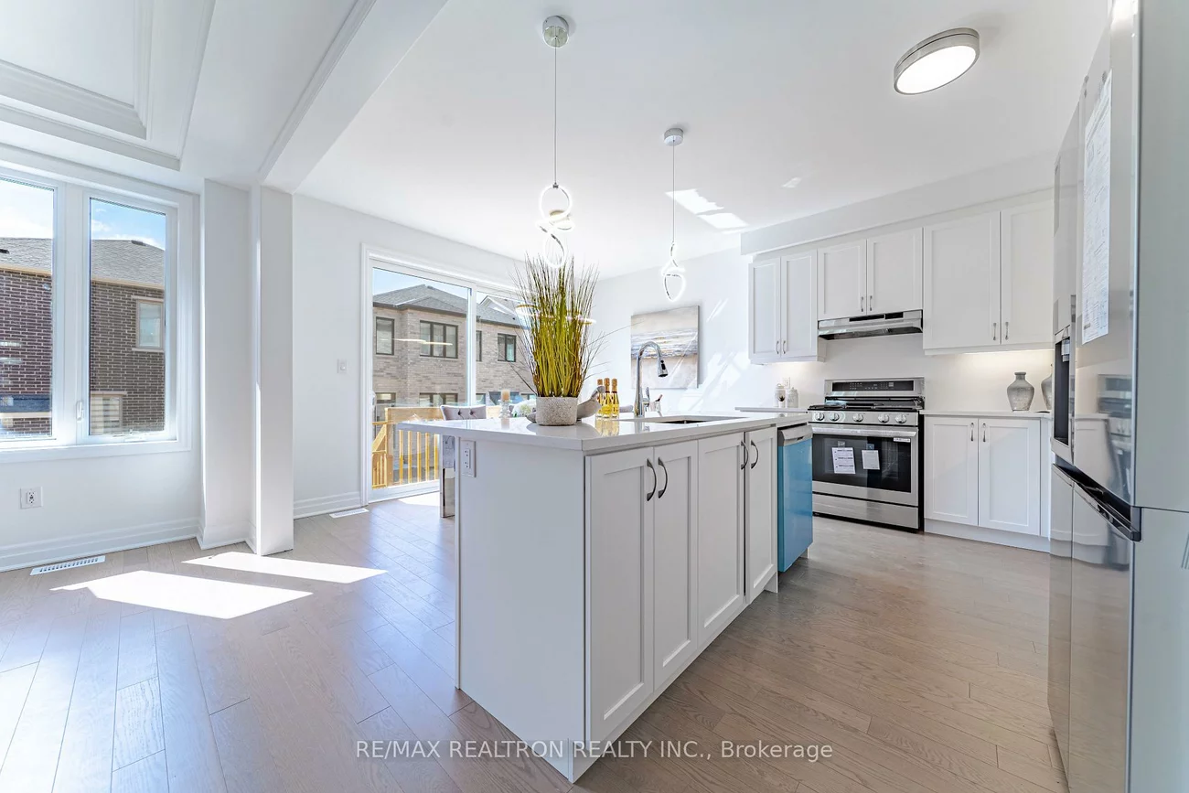 63, Greenridge, Victoria Square, Markham