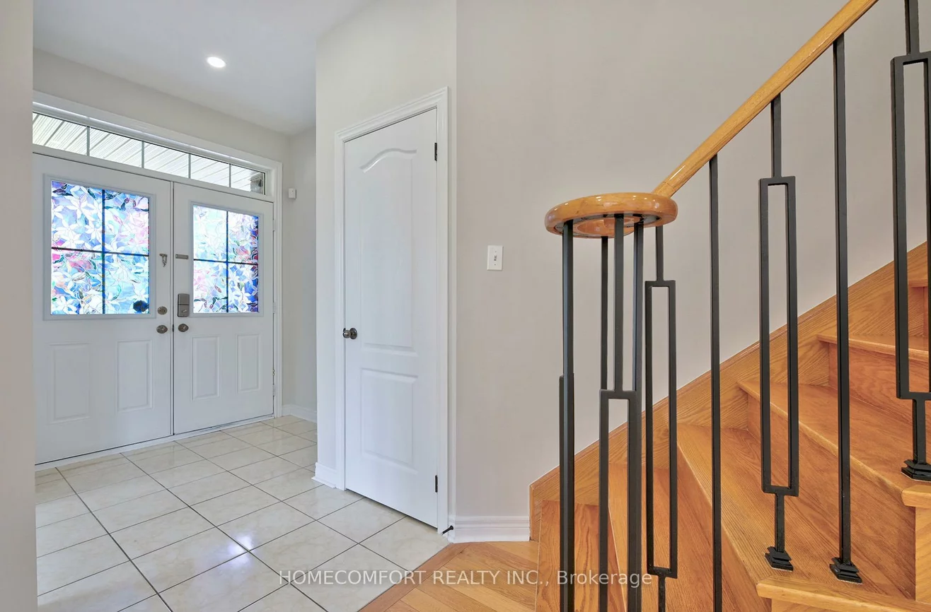 115, Darren Hill, Greensborough, Markham