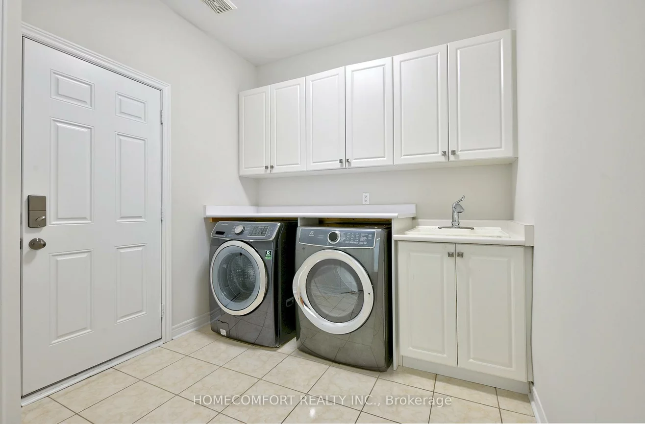 115, Darren Hill, Greensborough, Markham