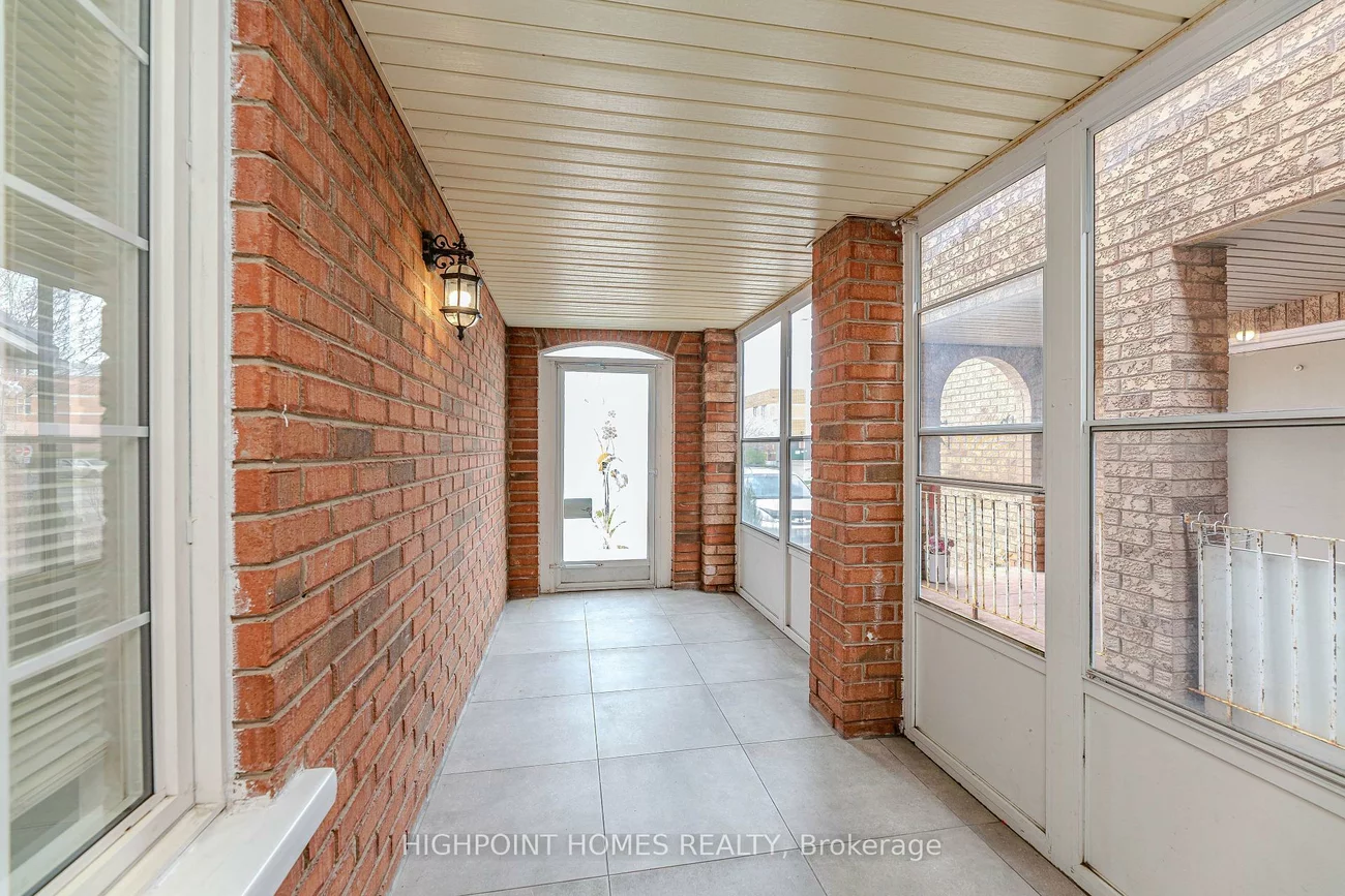 44, Brando, Middlefield, Markham