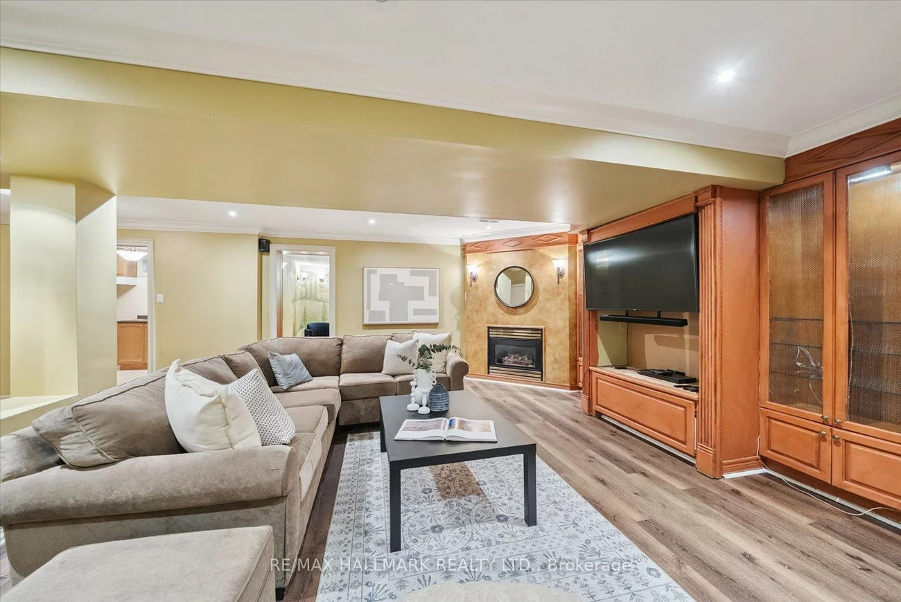 140, Reeve, Markham Village, Markham