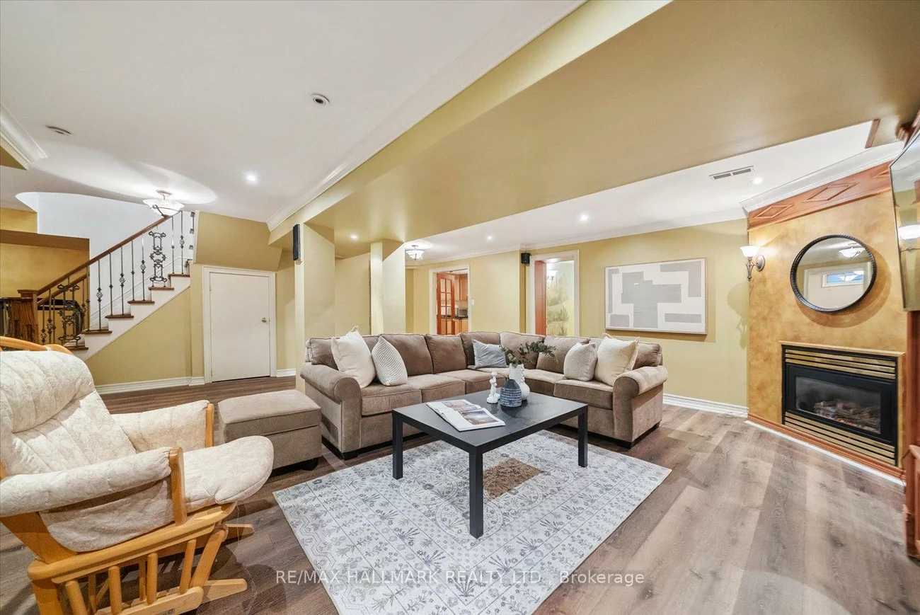 140, Reeve, Markham Village, Markham