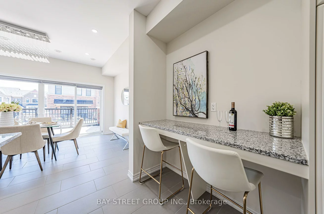 32, Cafaro, Victoria Square, Markham
