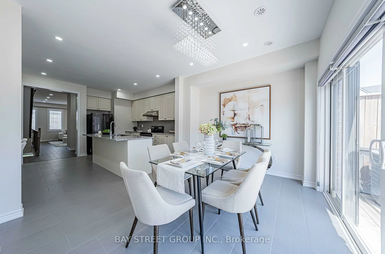 32, Cafaro, Victoria Square, Markham