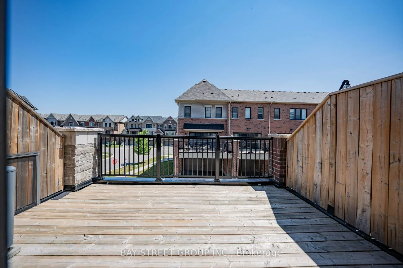 32, Cafaro, Victoria Square, Markham