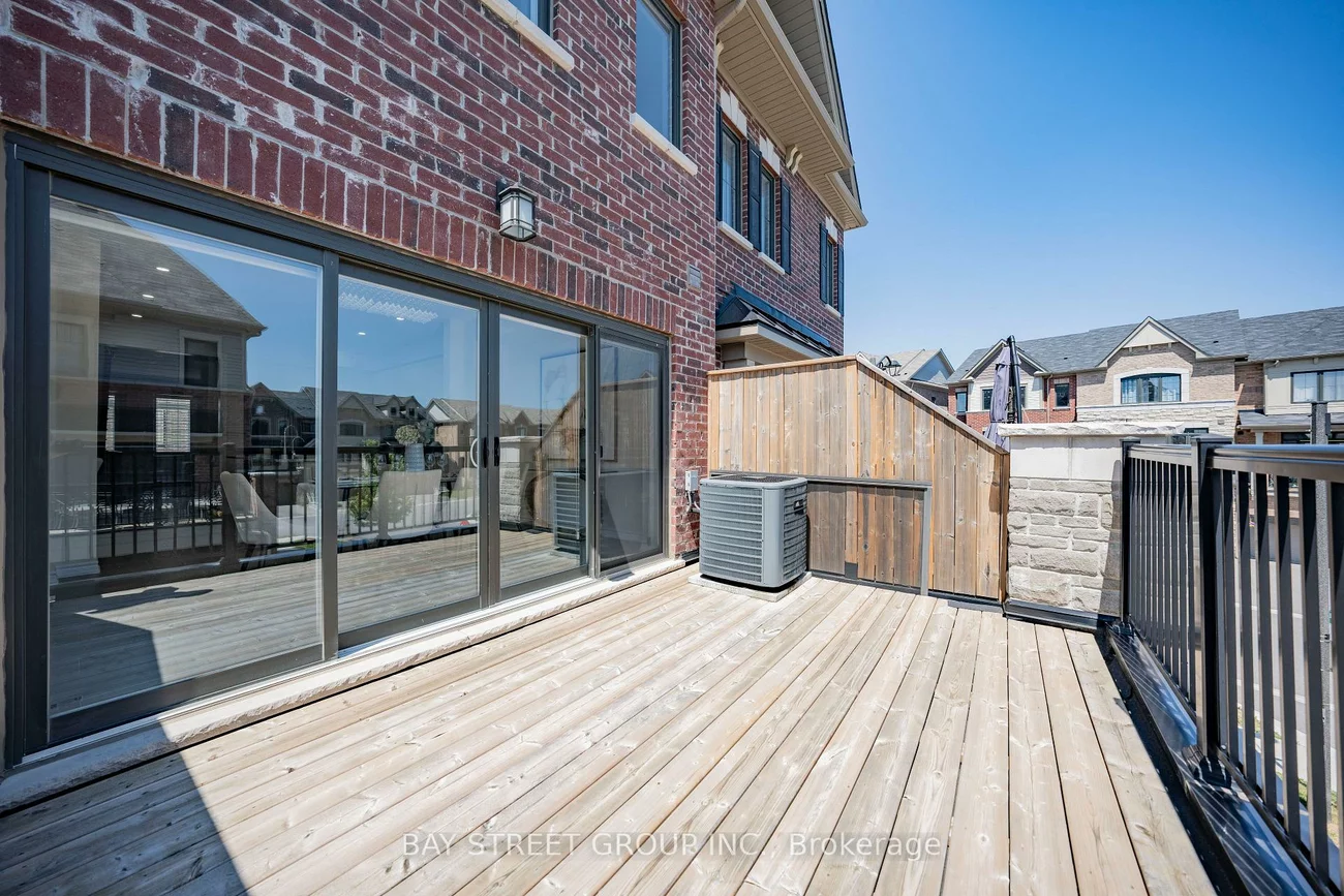 32, Cafaro, Victoria Square, Markham
