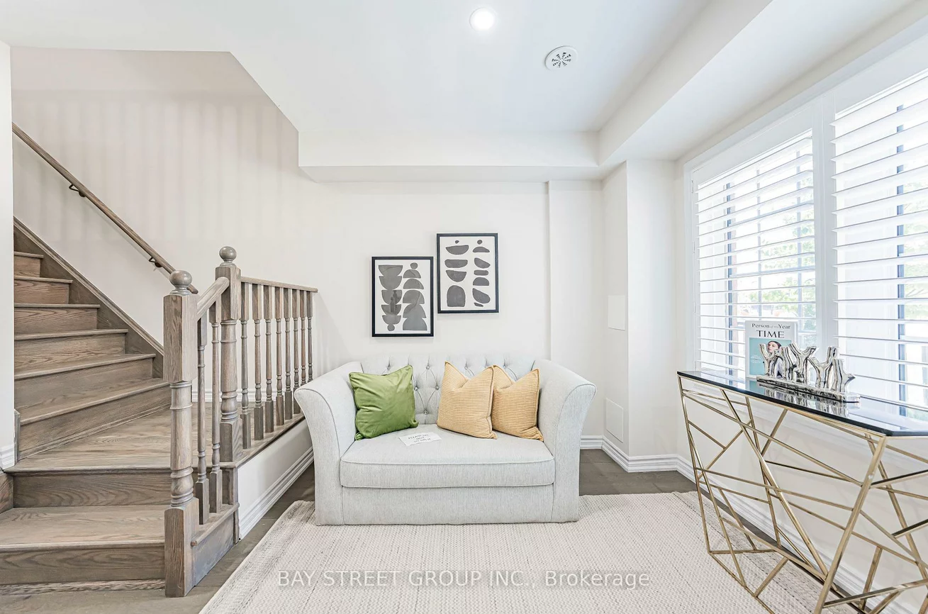 32, Cafaro, Victoria Square, Markham