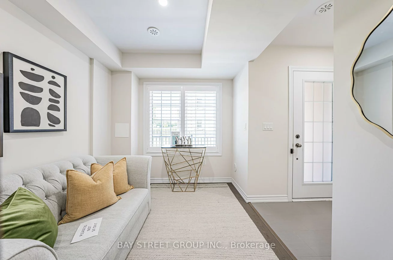 32, Cafaro, Victoria Square, Markham
