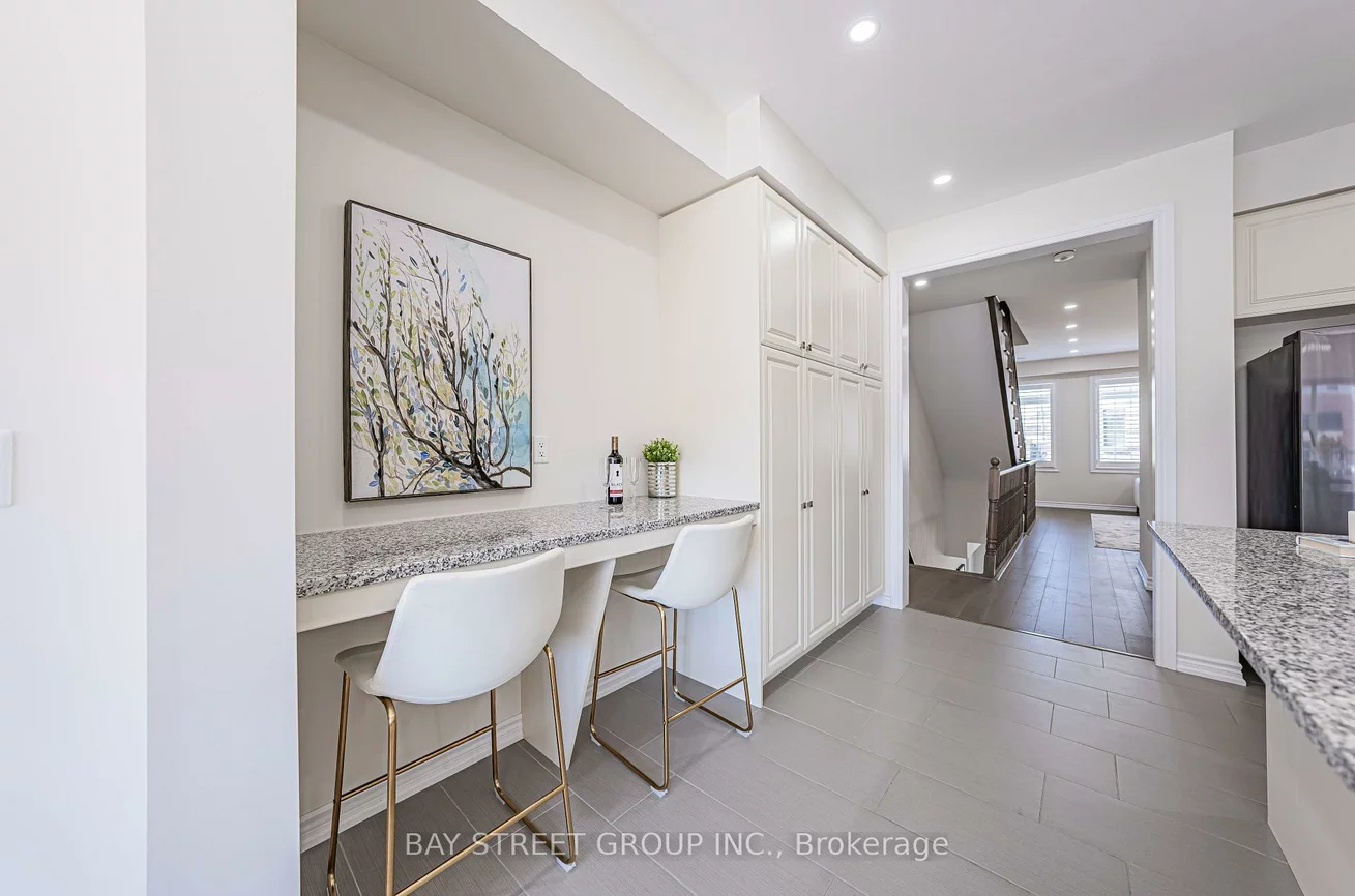 32, Cafaro, Victoria Square, Markham