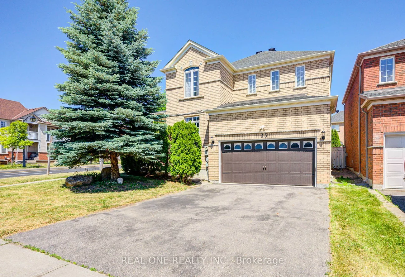 35, Ridgecrest, Berczy, Markham