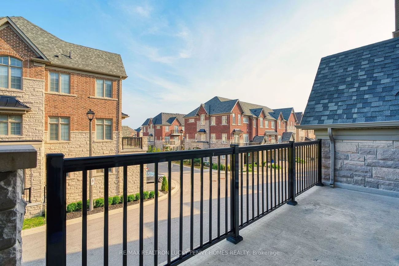 36, Creekvalley, Angus Glen, Markham