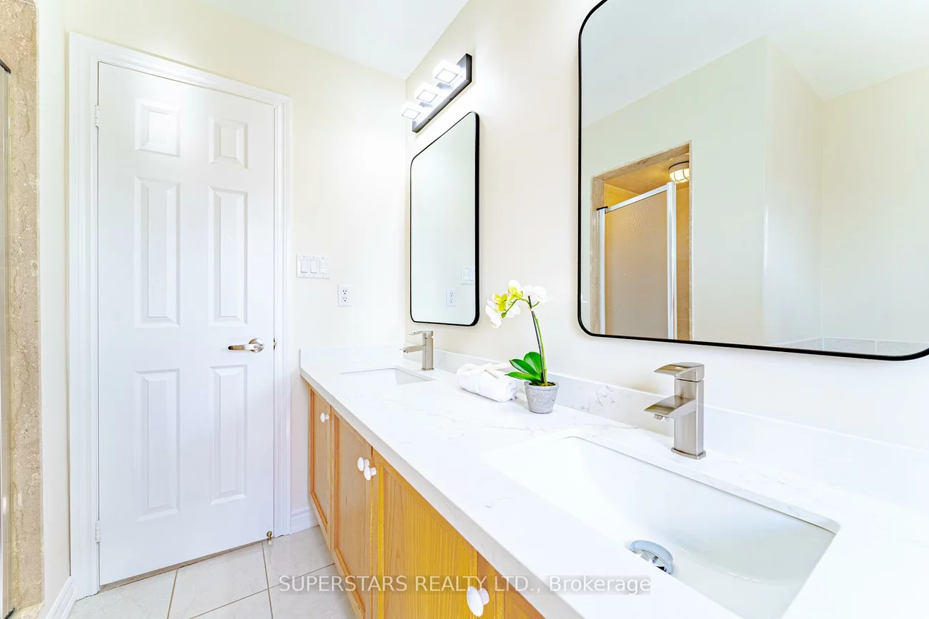 51, Ian Baron, Village Green-South Unionville, Markham