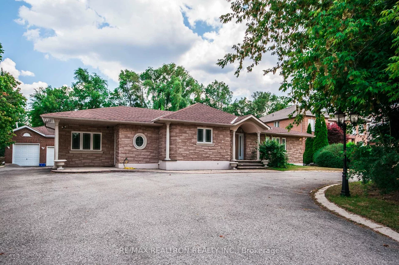 85, Lee, Milliken Mills East, Markham
