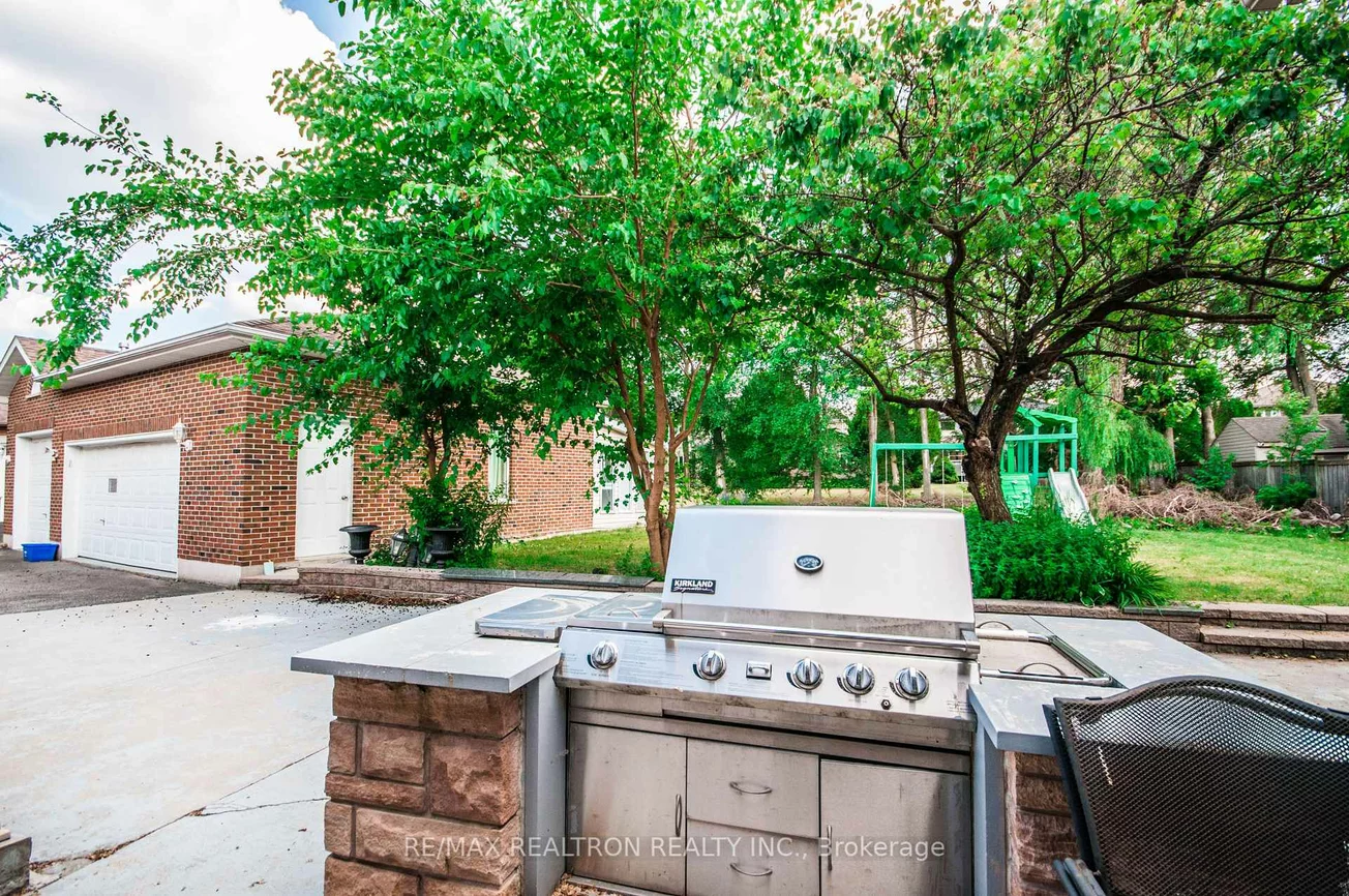 85, Lee, Milliken Mills East, Markham
