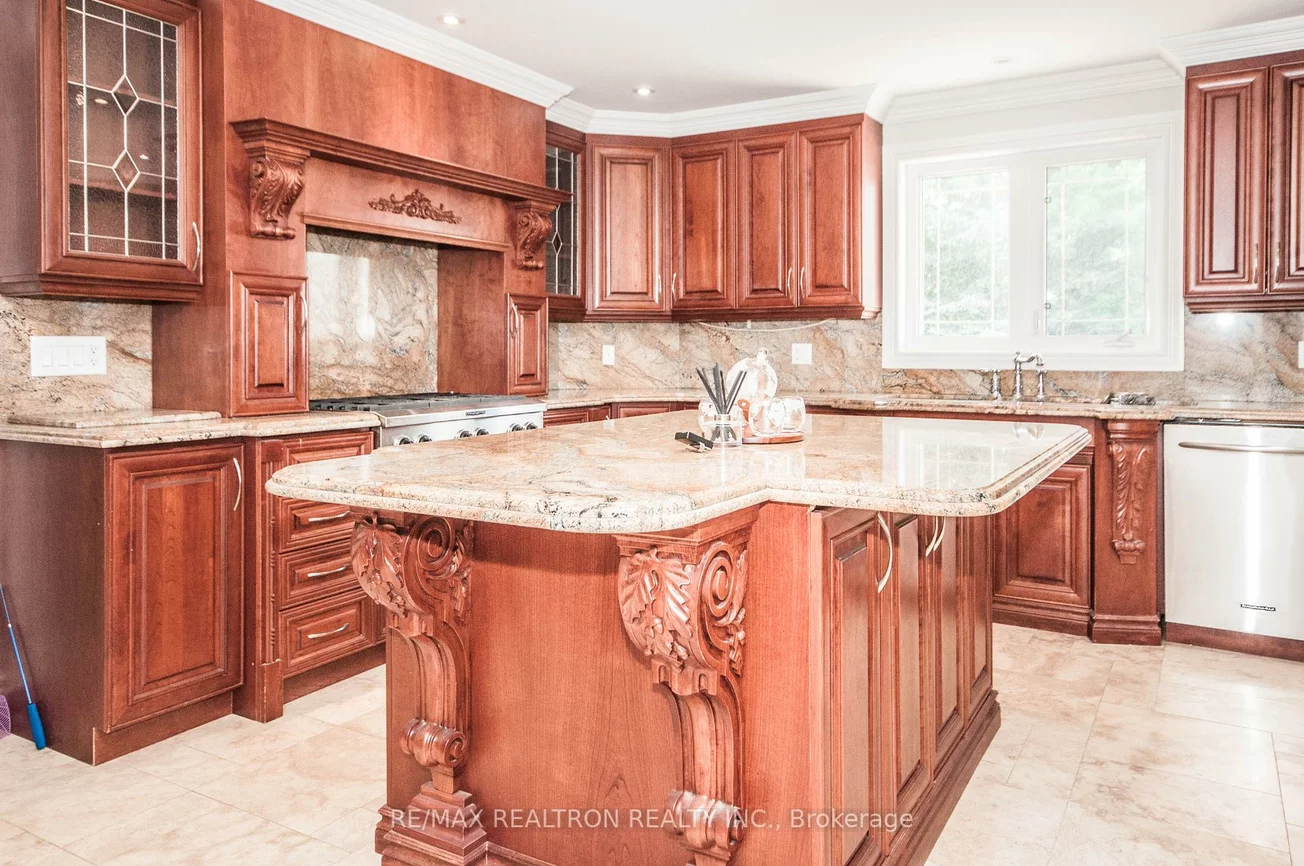 85, Lee, Milliken Mills East, Markham