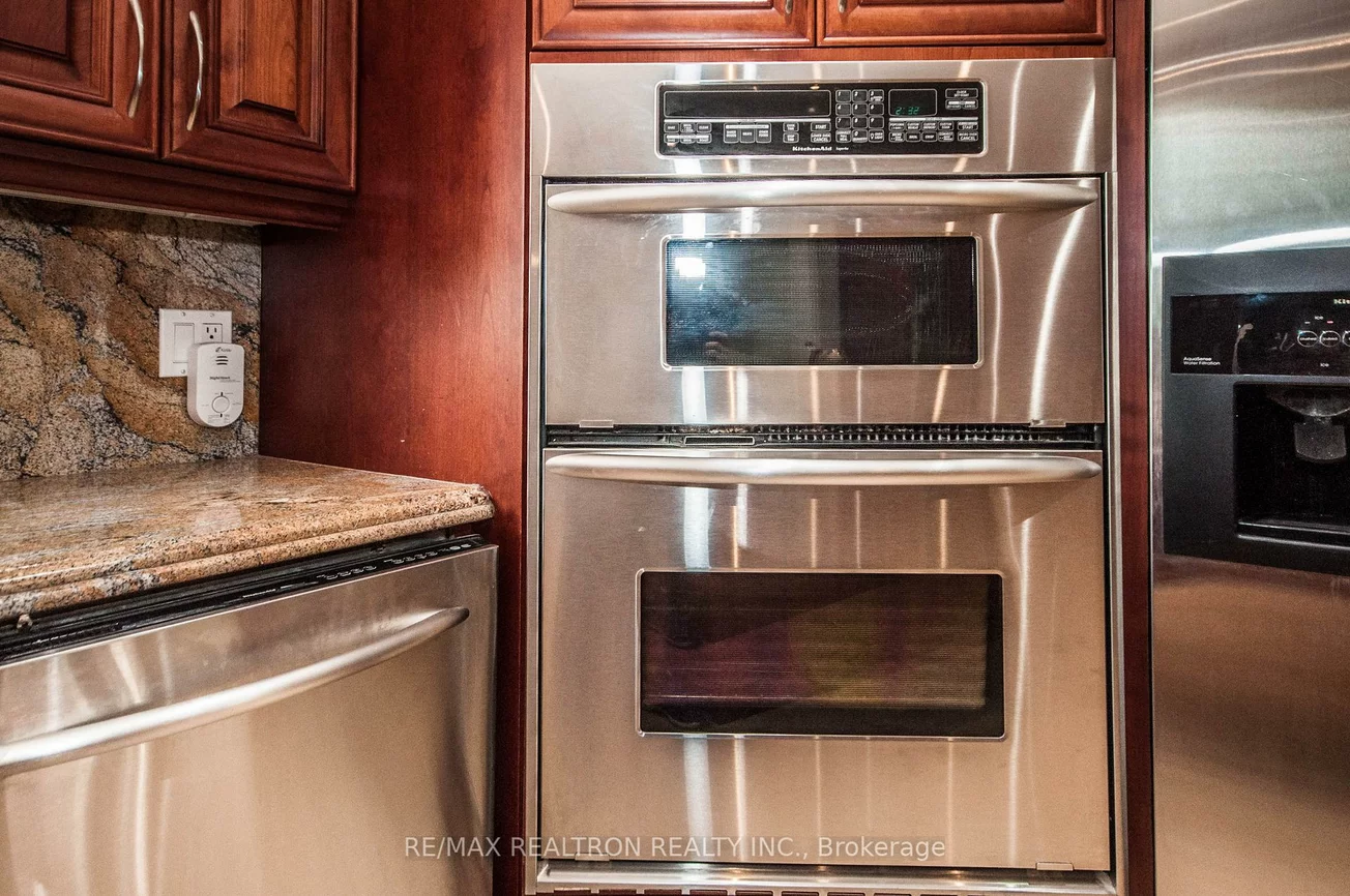 85, Lee, Milliken Mills East, Markham