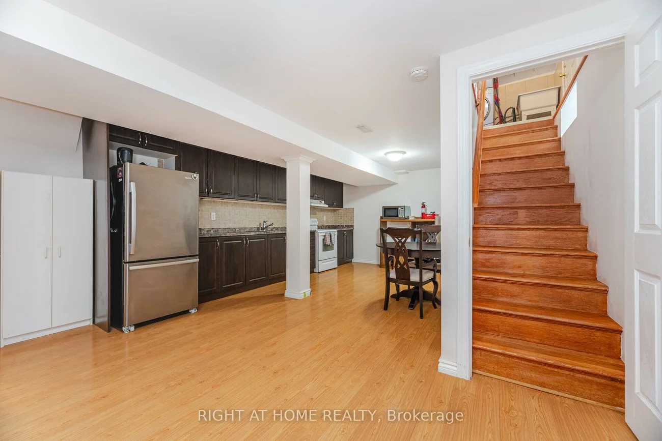 25, Feltham, Raymerville, Markham