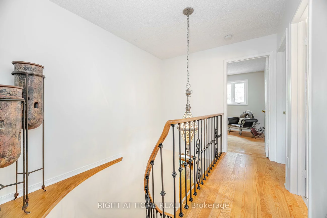 25, Feltham, Raymerville, Markham
