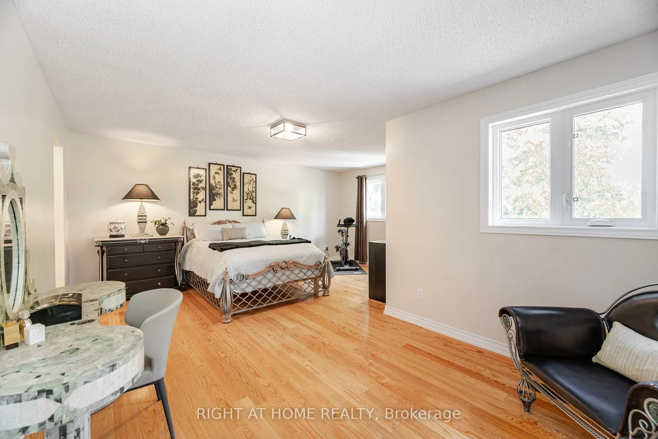 25, Feltham, Raymerville, Markham