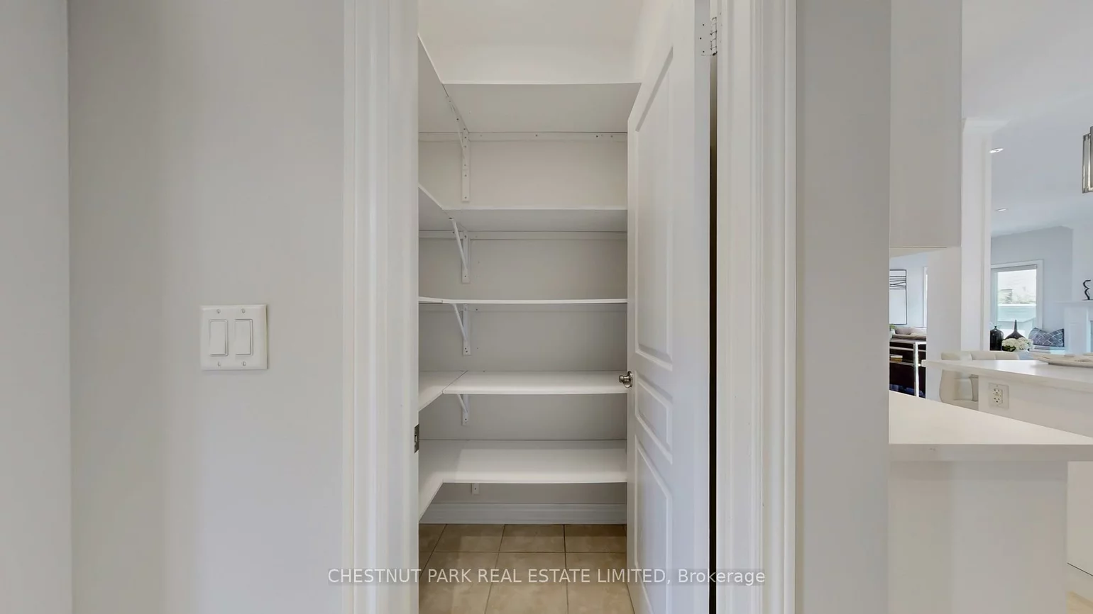 32, Arbour, Greensborough, Markham