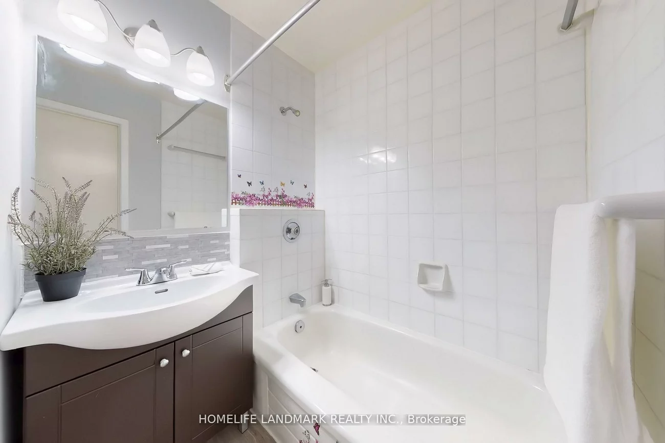 46, Flowervale, German Mills, Markham