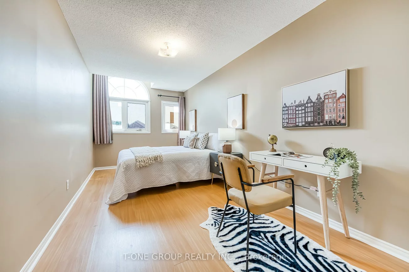 282, Doubtfire, Middlefield, Markham