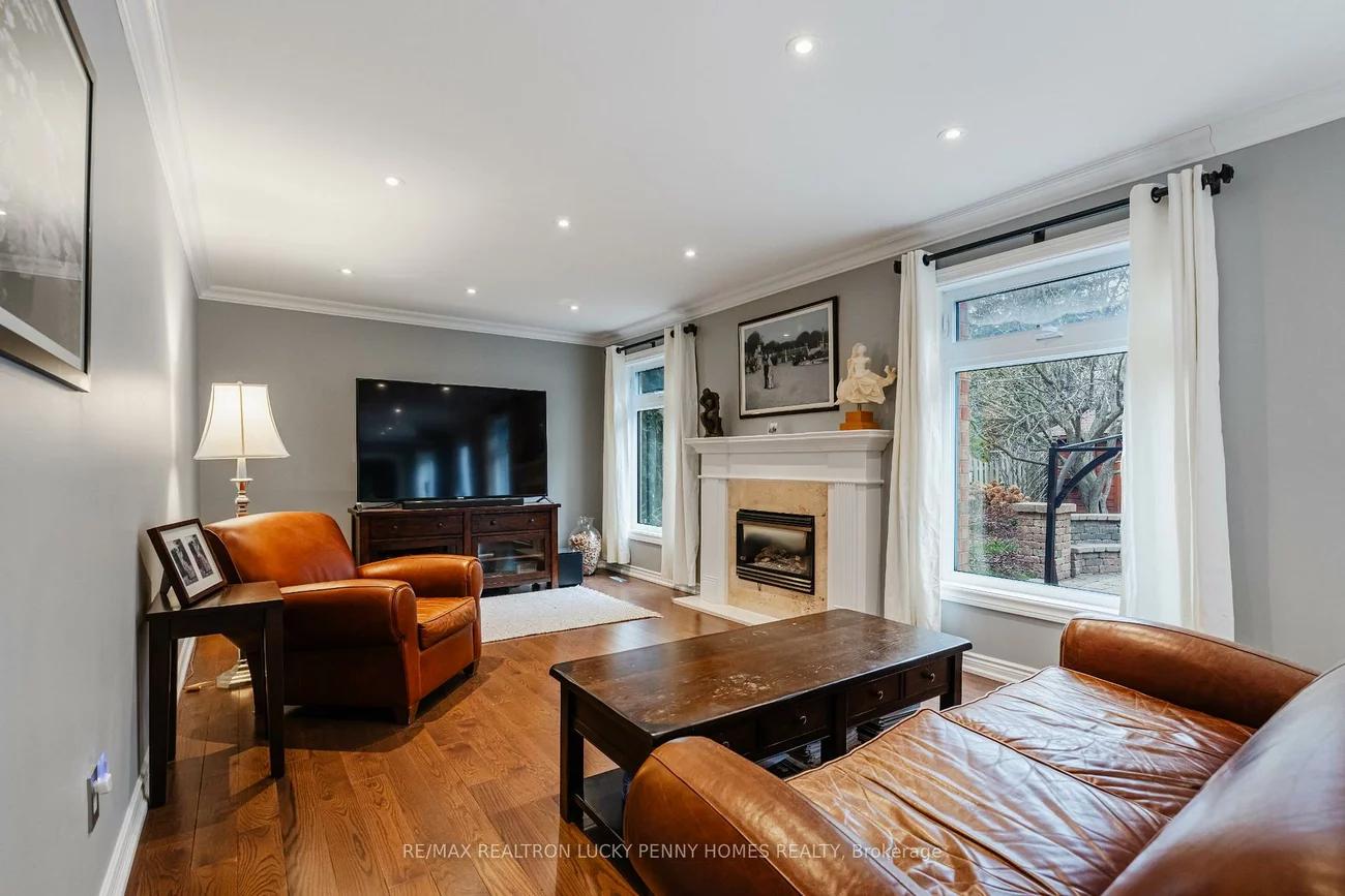 124, Aitken, Unionville, Markham