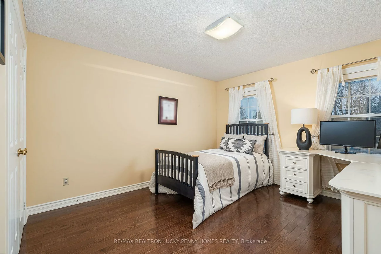124, Aitken, Unionville, Markham