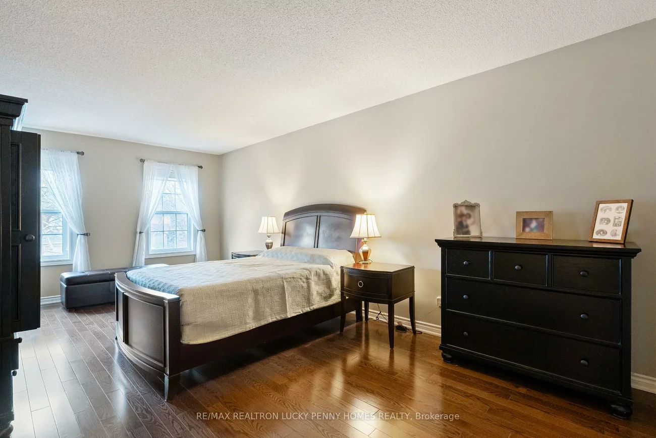 124, Aitken, Unionville, Markham