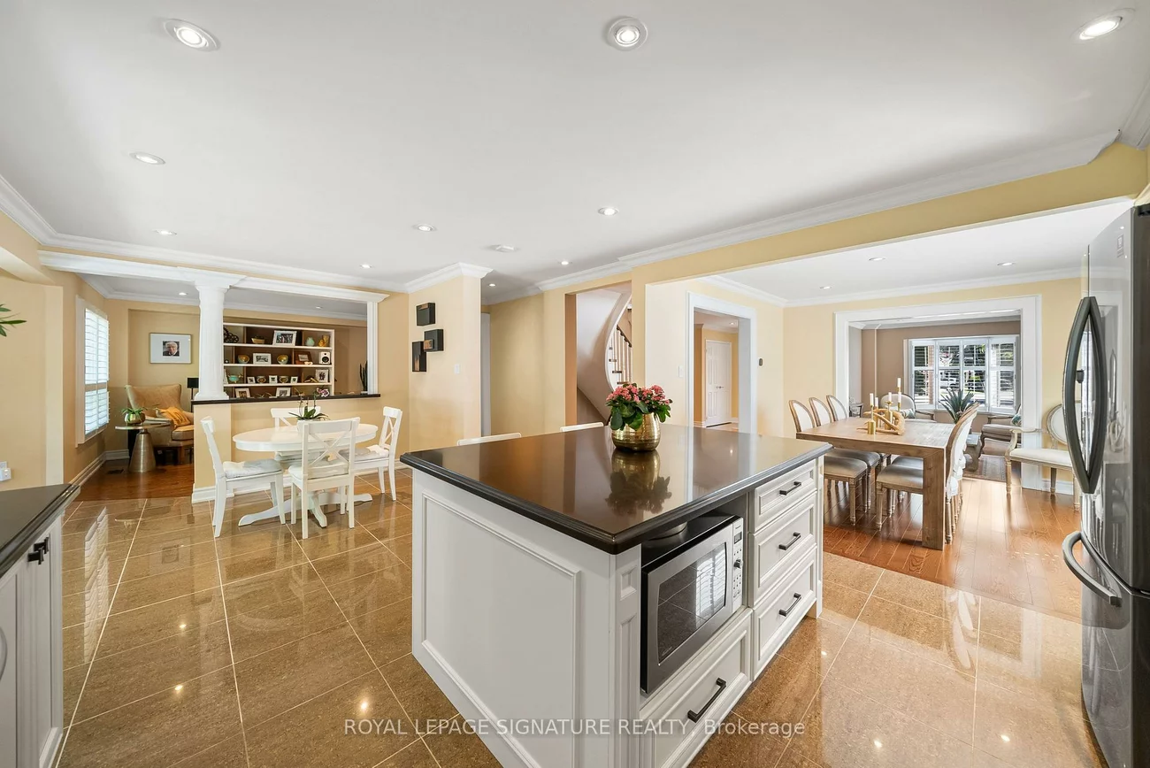 16, Queensgate, Unionville, Markham