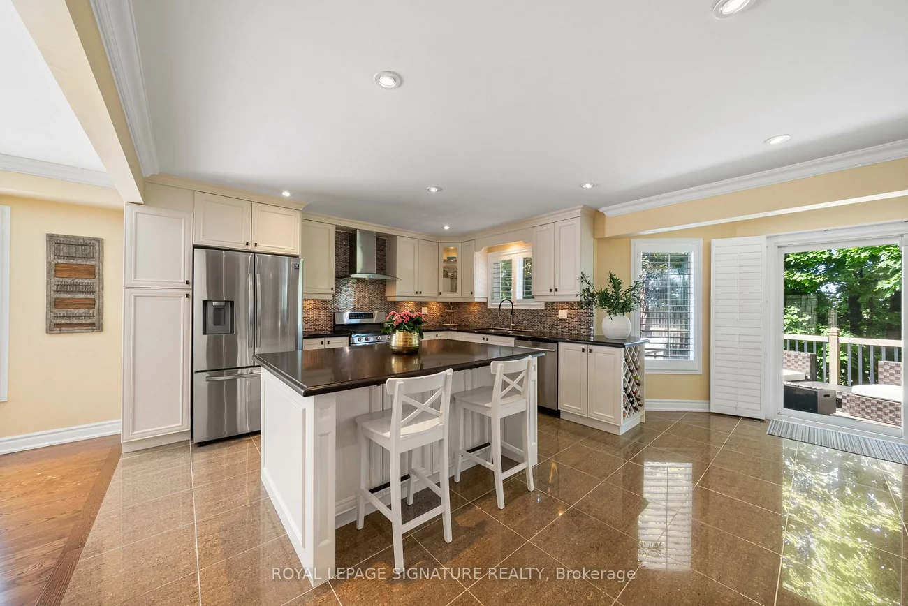 16, Queensgate, Unionville, Markham
