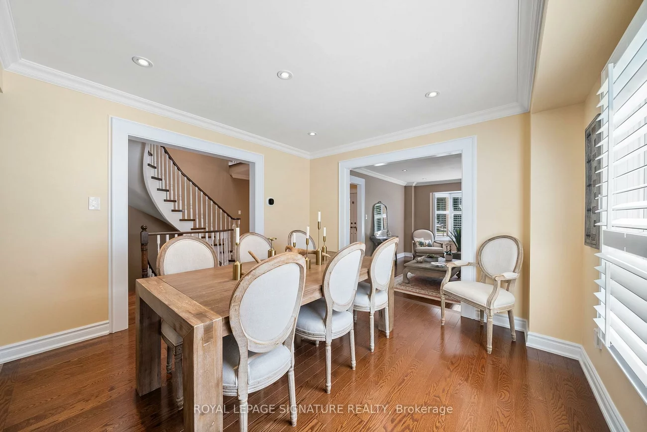 16, Queensgate, Unionville, Markham